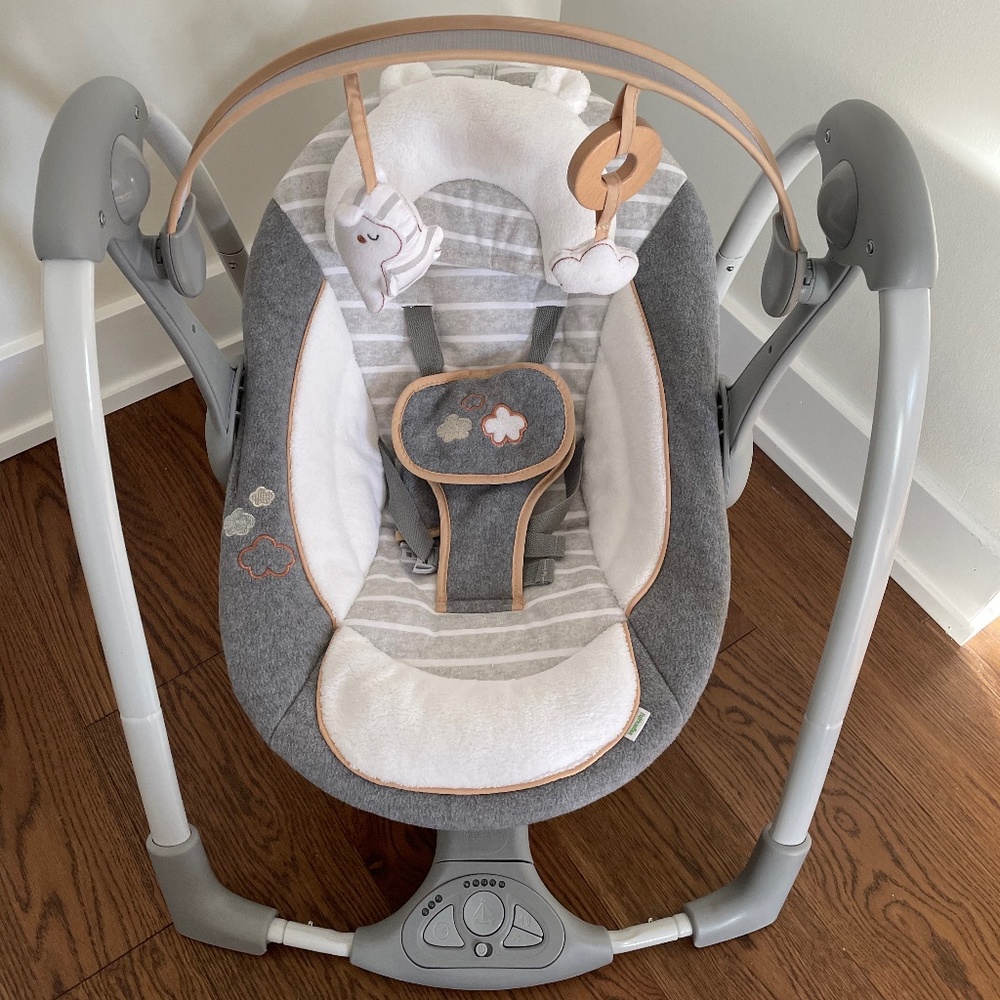Baby swing